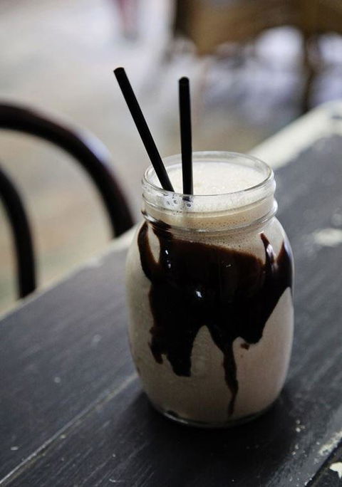 Worn-Out-Wares Cafe - eTourism Australia 7