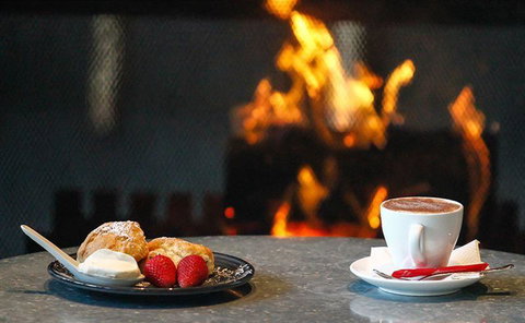 Other Side Of The Moon Restaurant - eTourism Australia 0