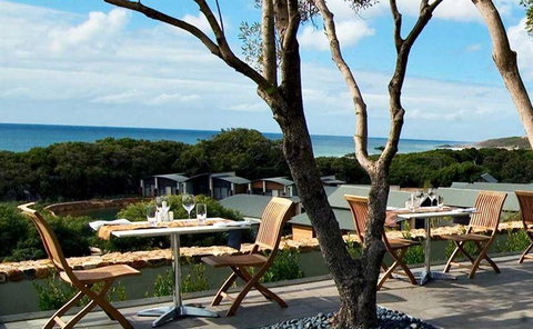 Other Side Of The Moon Restaurant - eTourism Australia 10