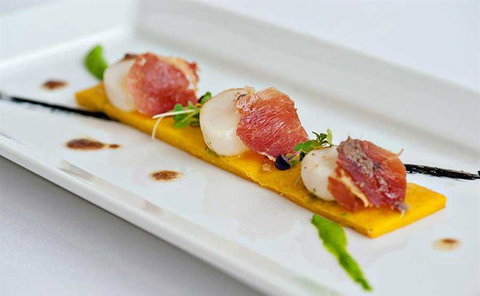 Other Side Of The Moon Restaurant - eTourism Australia 16