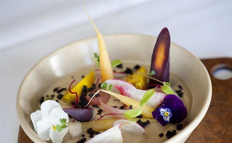 Other Side Of The Moon Restaurant - eTourism Australia 28