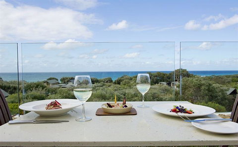 Other Side Of The Moon Restaurant - eTourism Australia 32