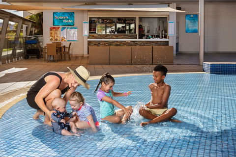 Crowne Plaza Alice Springs Lasseters - eTourism Australia 6