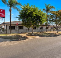 Econo lodge Moree Spa Motor Inn - eTourism Australia