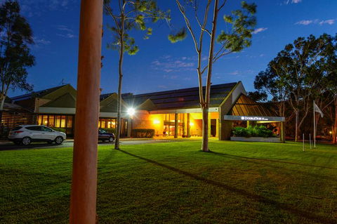 DoubleTree by Hilton Hotel Alice Springs - eTourism Australia 1