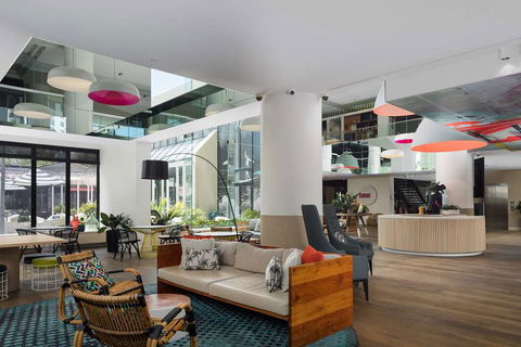 QT Gold Coast - eTourism Australia 2