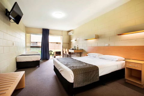 Dalrymple Motel - eTourism Australia 2