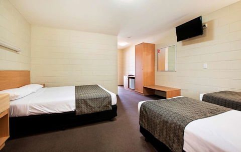 Dalrymple Motel - eTourism Australia 6