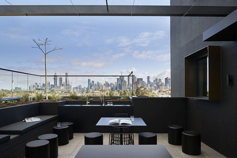 Lanbruk Apartment Hotel-Richomnd Hill - eTourism Australia 0