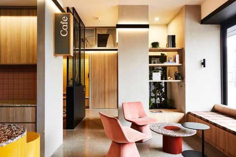 Lanbruk Apartment Hotel-Richomnd Hill - eTourism Australia 2