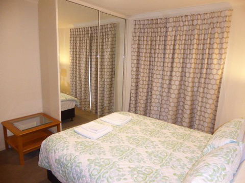 Adelaide City Apartment - 3br, 2bath & Carpark - eTourism Australia 11