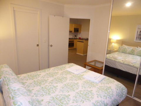 Adelaide City Apartment - 3br, 2bath & Carpark - eTourism Australia 10