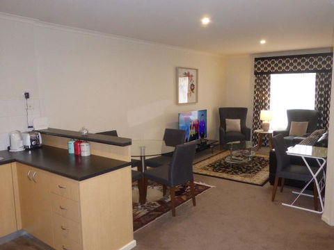 Adelaide City Apartment - 3br, 2bath & Carpark - eTourism Australia 6