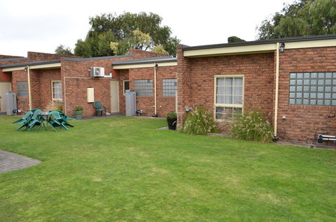 Arkana Motor Inn & Terrace Apartments - eTourism Australia 18