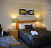 Arkana Motor Inn  Terrace Apartments - eTourism Australia