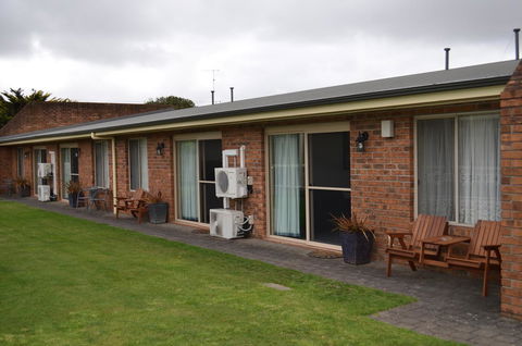 Arkana Motor Inn & Terrace Apartments - eTourism Australia 15