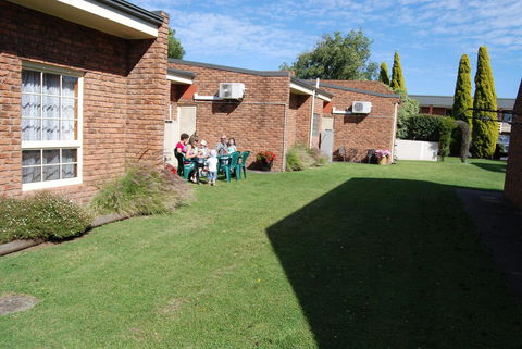 Arkana Motor Inn & Terrace Apartments - eTourism Australia 21