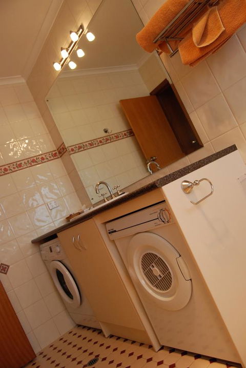 Arkana Motor Inn & Terrace Apartments - eTourism Australia 31