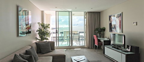 Adelaide DressCircle Apartments - North Terrace - eTourism Australia 2