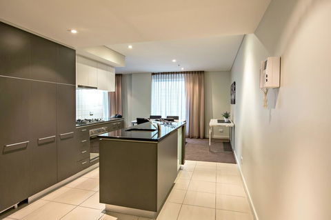 Adelaide DressCircle Apartments - North Terrace - eTourism Australia 30