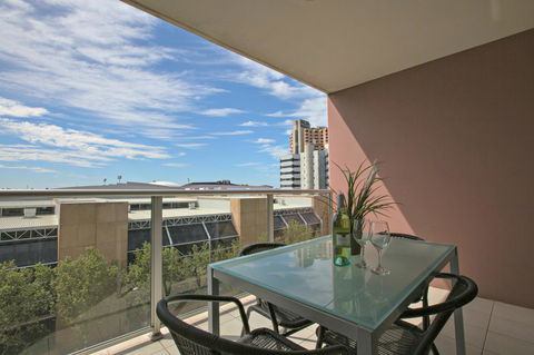 Adelaide DressCircle Apartments - North Terrace - eTourism Australia 1