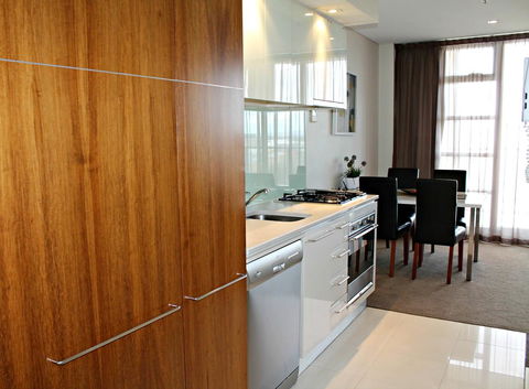 Adelaide DressCircle Apartments - North Terrace - eTourism Australia 29