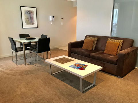 Adelaide DressCircle Apartments - North Terrace - eTourism Australia 10