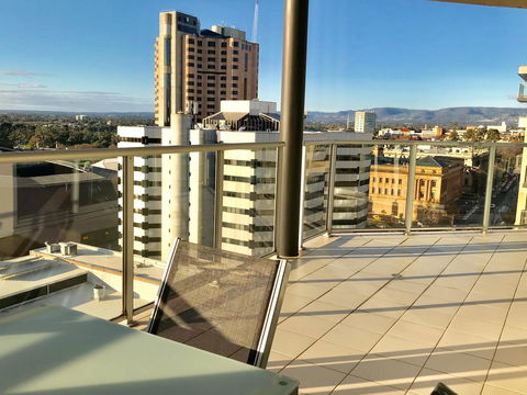 Adelaide DressCircle Apartments - North Terrace - eTourism Australia 4