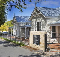 Grandview Homes Accommodation - The Adelaide - eTourism Australia
