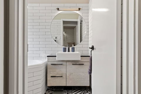 Adelaide Hills Retreats - eTourism Australia 36