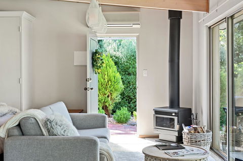 Adelaide Hills Retreats - eTourism Australia 20