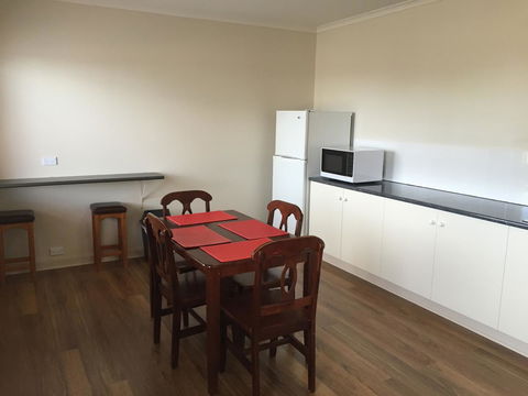 Blue Lake Motel - eTourism Australia 26