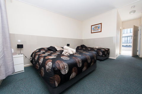 Blue Lake Motel - eTourism Australia 11