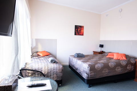 Blue Lake Motel - eTourism Australia 16