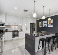 Accommodation on Lansell 2 - eTourism Australia