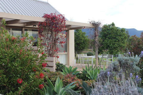 Grapevines Boutique Accommodation - eTourism Australia 24