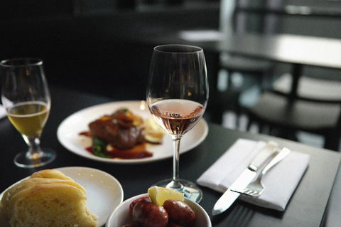 Alex Hotel - eTourism Australia 8