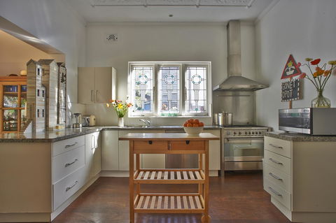 Bondi Beach House - eTourism Australia 6