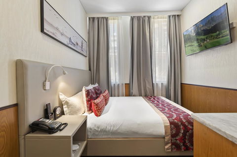 YEHS Hotel Sydney QVB - eTourism Australia 21