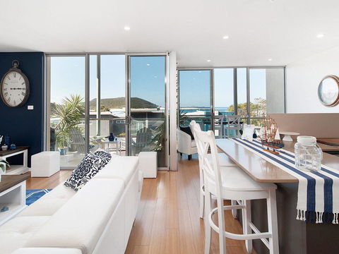 Blue View @ Fingal Bay - eTourism Australia 1