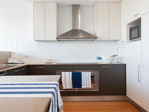 Blue View @ Fingal Bay - eTourism Australia 15