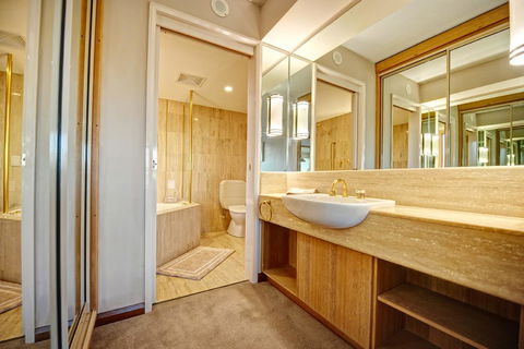 Charlesworth Bay Beach Resort - eTourism Australia 18