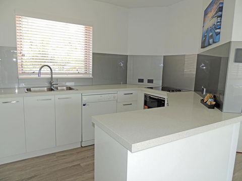 Charlesworth Bay Beach Resort - eTourism Australia 9