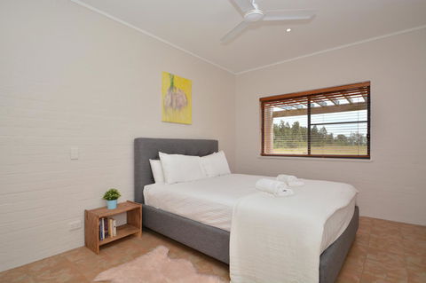 JE Guesthouse, Central To All The Hunter Valley Has To Offer - eTourism Australia 25