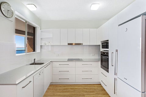 Victoria Parade, Kiah, Unit 10, 53 - eTourism Australia 5