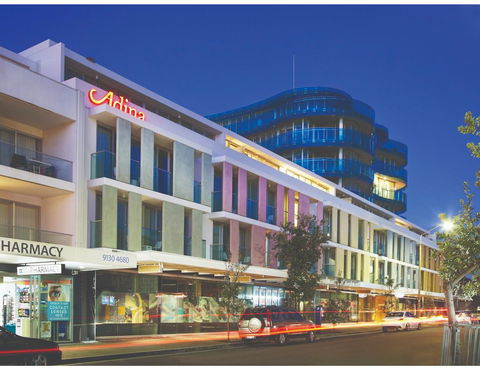 Large, Stylish And Quiet Penthouse Steps From Surf - eTourism Australia 26