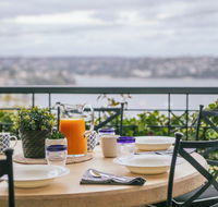 Private Room - luxury Mosman home