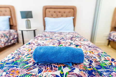 Near Train Station, New 2 BR Apt/free Parking - eTourism Australia 26