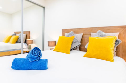 Near Train Station, New 2 BR Apt/free Parking - eTourism Australia 21