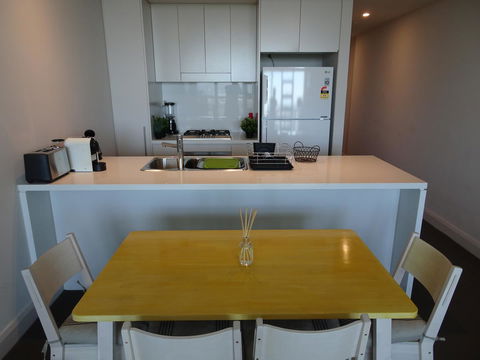 Sydney Olympic Park Apartment - eTourism Australia 0